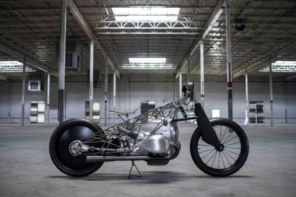 The side view of the Revival Cycles Birdcage custom