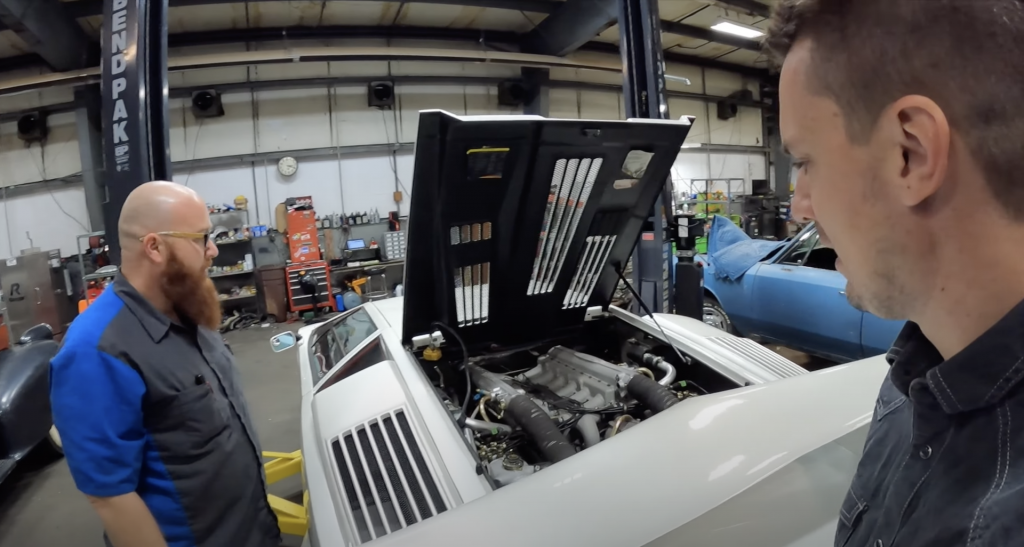 An image of a Lamborghini Countach Anniversary Edition finished in white.