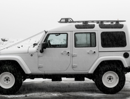 TNC’s New Custom Jeep Wrangler Is the Classiest Safari 4×4 Land Rover Never Made