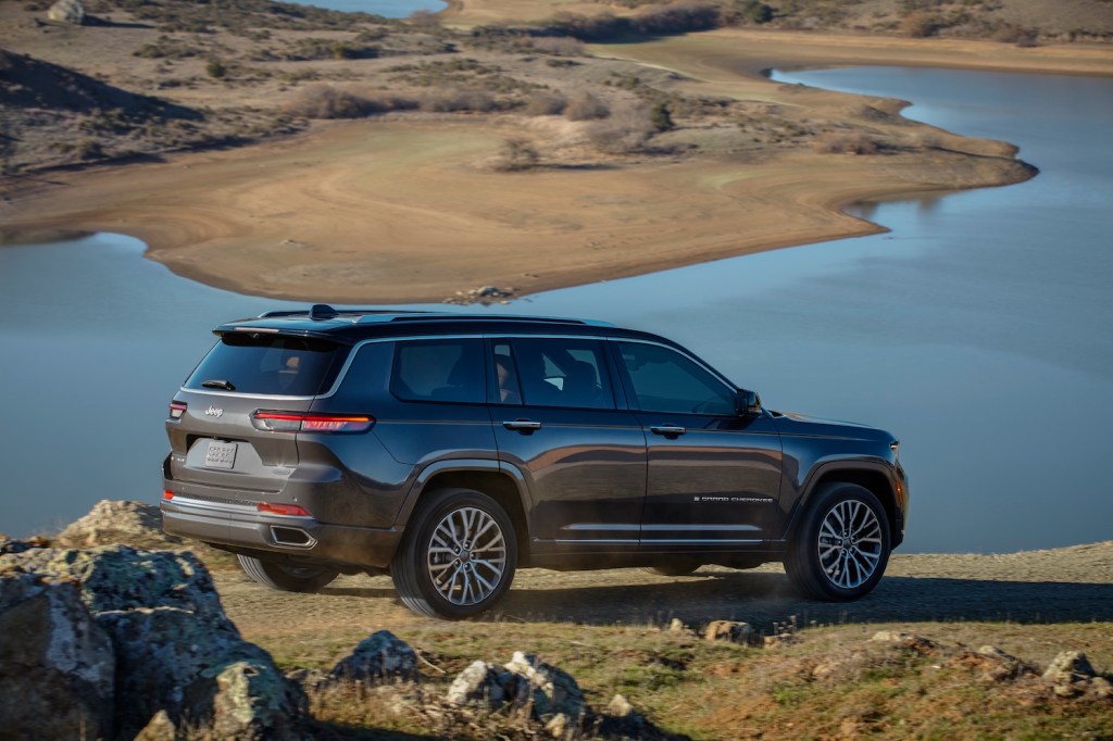 All-new 2021 Jeep® Grand Cherokee L Summit Reserve wheel arches