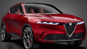 The front 3/4 view of the red 2019 Alfa Romeo Tonale Concept