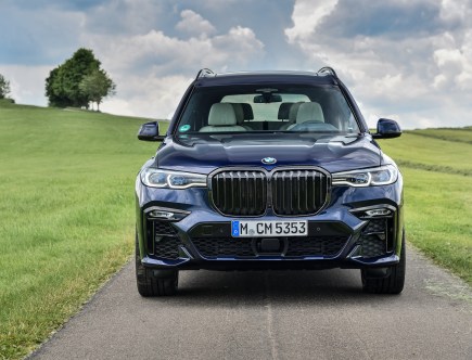 This BMW X7’s Engine Is Too Weak to Haul 7 People