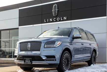 2021 Lincoln Navigator Black Label vs. Black Label L: Is 1 Worth $3,000 More Than the Other?