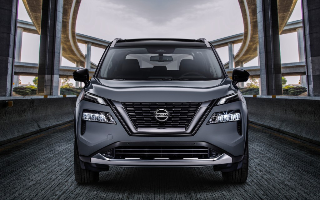 A front view of the dark gray 2021 Nissan Rogue Platinum AWD