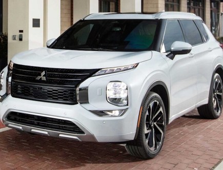 The 2022 Mitsubishi Outlander Is Secretly Just a Nissan Rogue