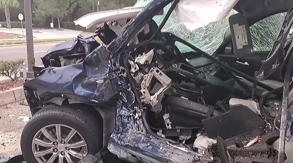 Row of Cadillac XT4s and XT5s got destroyed by rogue street racer