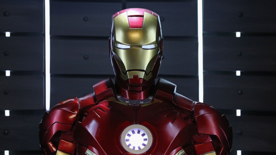 An image of an Iron Man suit in a museum.