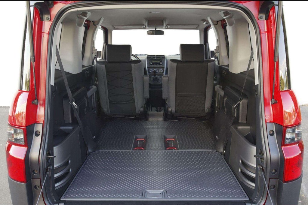 2005 Honda Element Cabin space