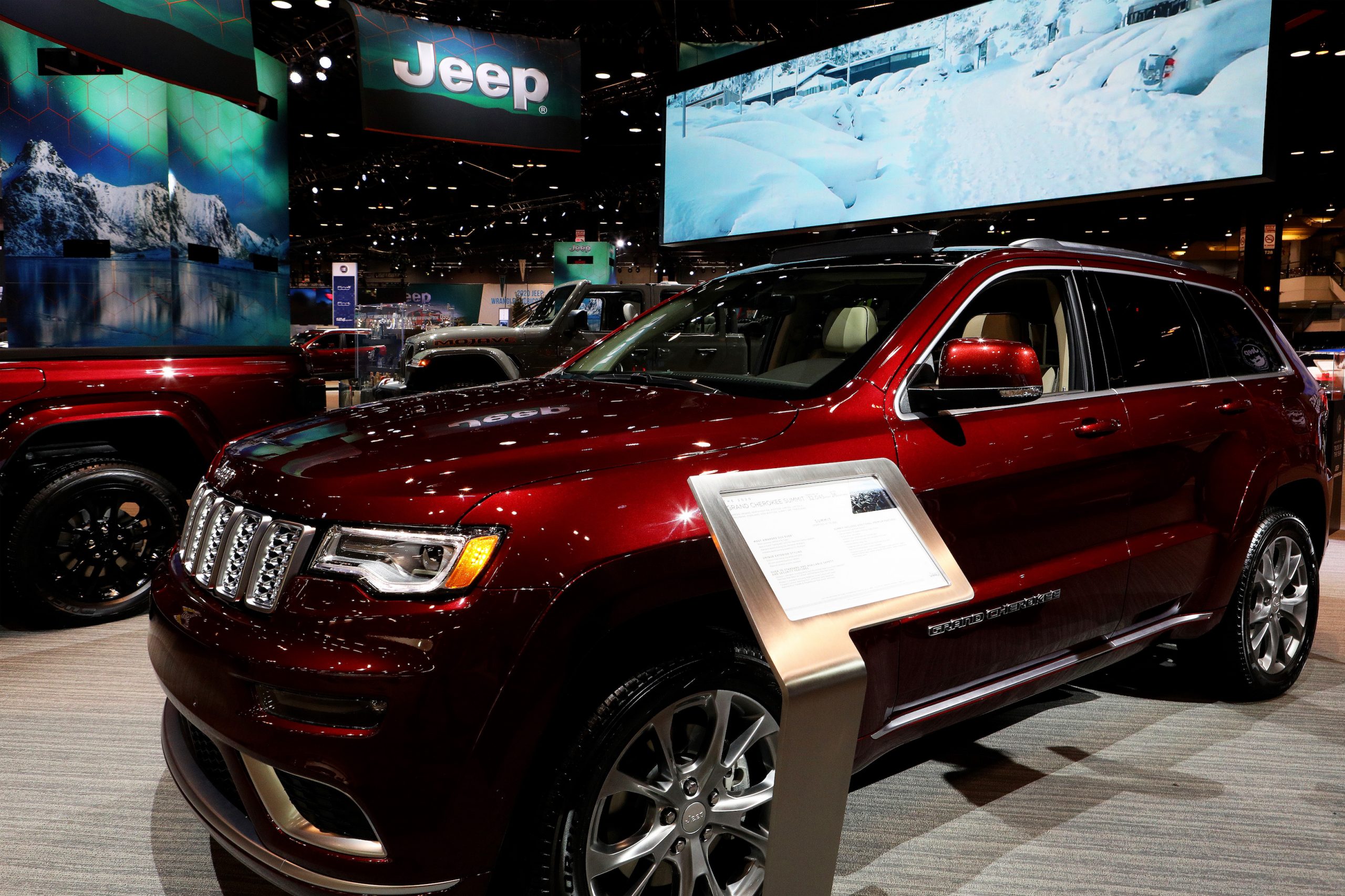 2020 Jeep Grand Cherokee Summit is on display at the 112th Annual Chicago Auto Show