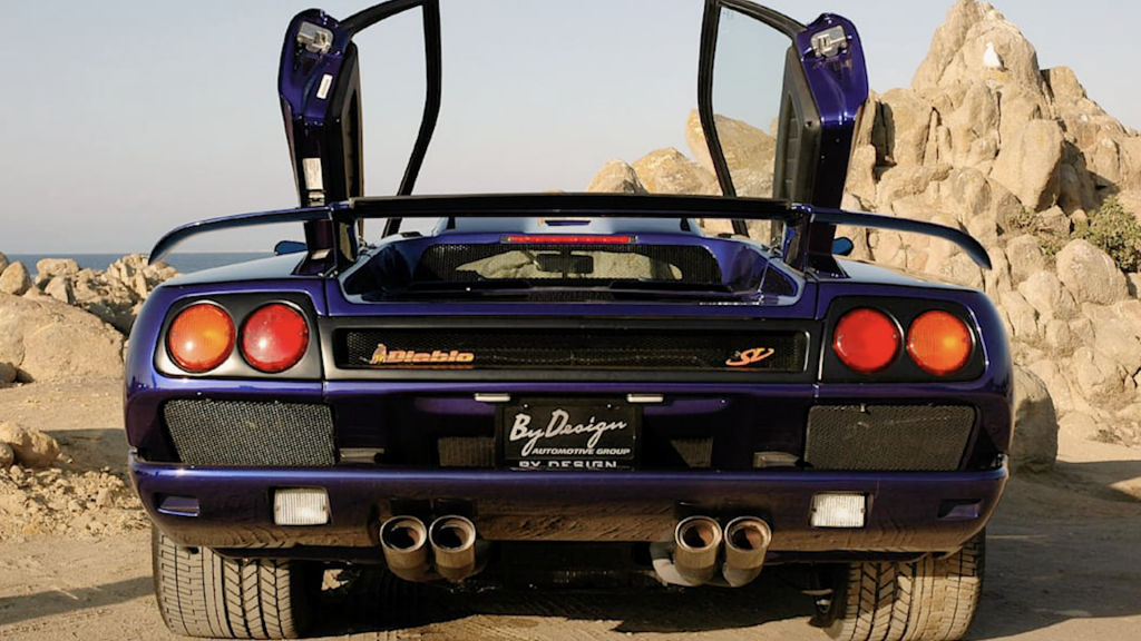 An image of a Lamborghini Diablo SV parked outdoors.