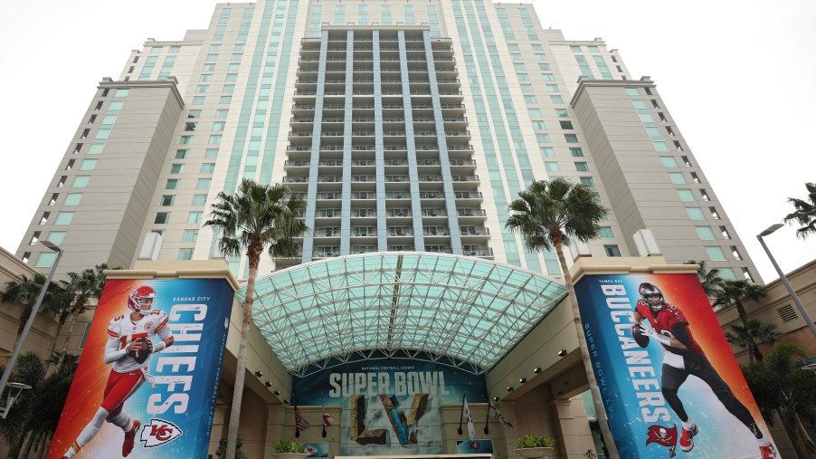 A Tampa hotel with Super Bowl banners featuring the Tampa Bay Buccaneers and Kansas City Chiefs