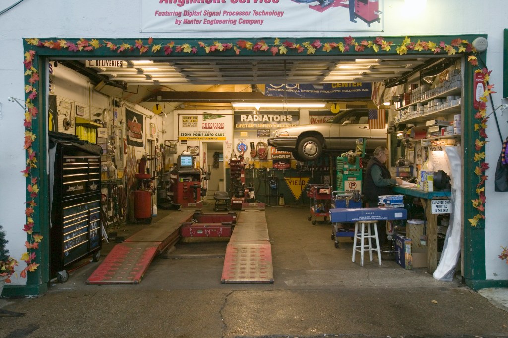 A small gas station auto shop 