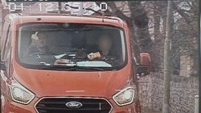 English man gets caught flipping off speed camera while being under the speed limit