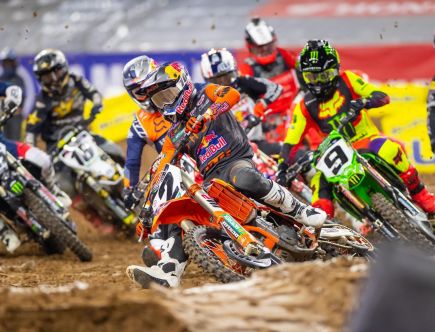 What’s the Difference Between Supercross and Motocross?