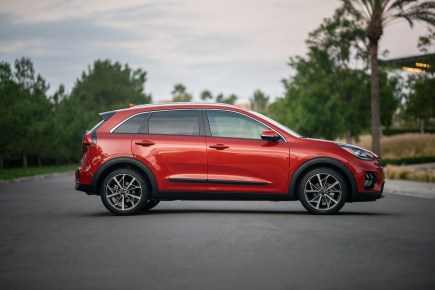 Avoiding the 2021 Kia Niro and Settling for the 2021 Toyota Prius Would Be a Mistake