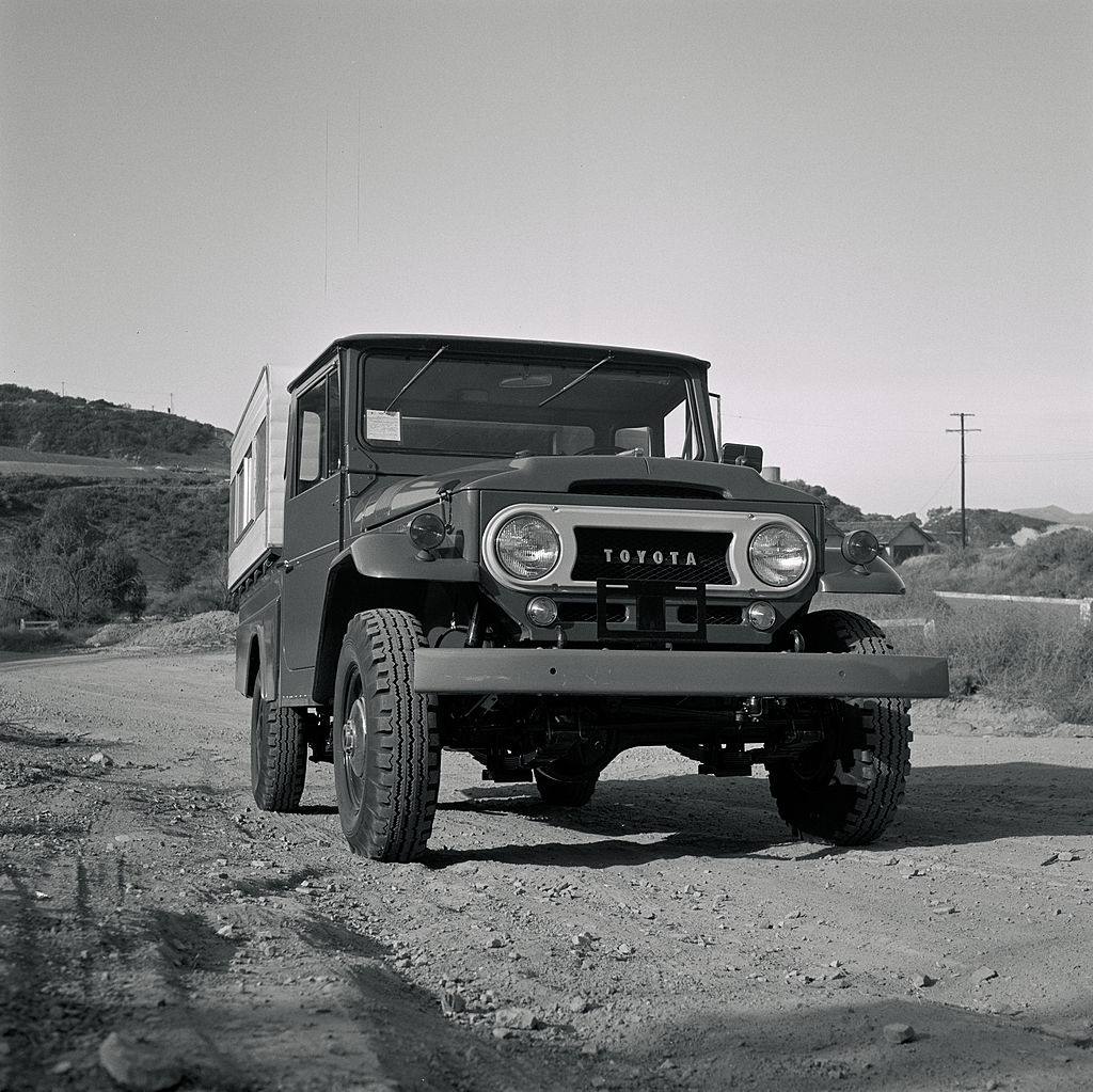 1967 Toyota Land Cruiser FJ45 Longbed Pickup b & W image