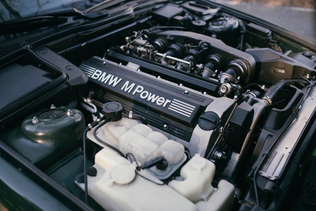 The 3.8-liter inline-six engine of the 1995 BMW M5 Touring Elekta