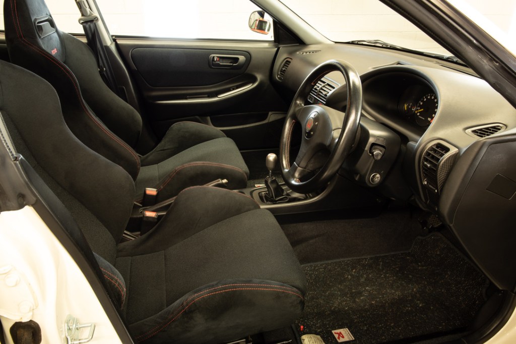 A front seat interior shot of the 1995 Honda Integra Type R sedan (DB8)
