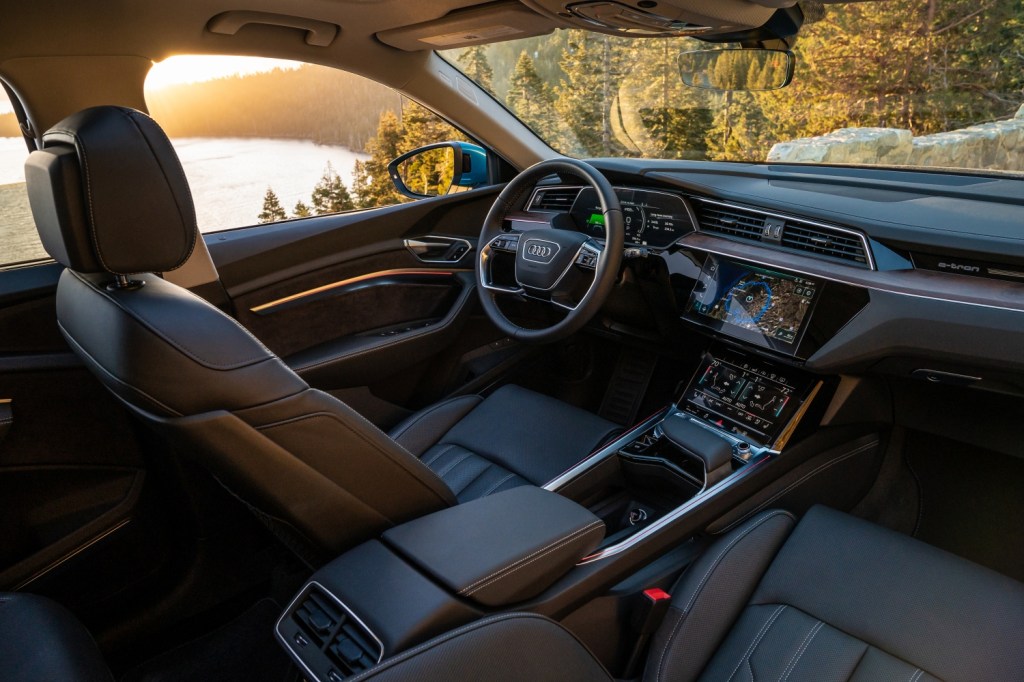 2019 Audi E-Tron interior 