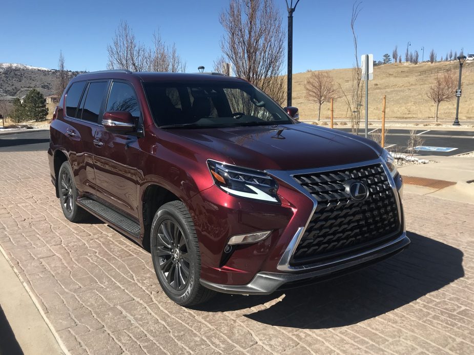 2021-Lexus-GX460-front-2