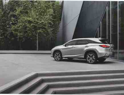 Can the 2021 Lexus RX L Really Go Toe-to-Toe With a Porsche?