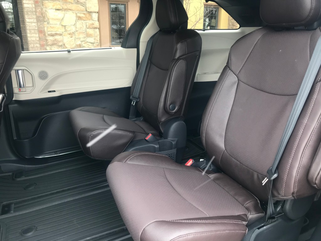 2021 Toyota Sienna Second Row Captain's Chairs 