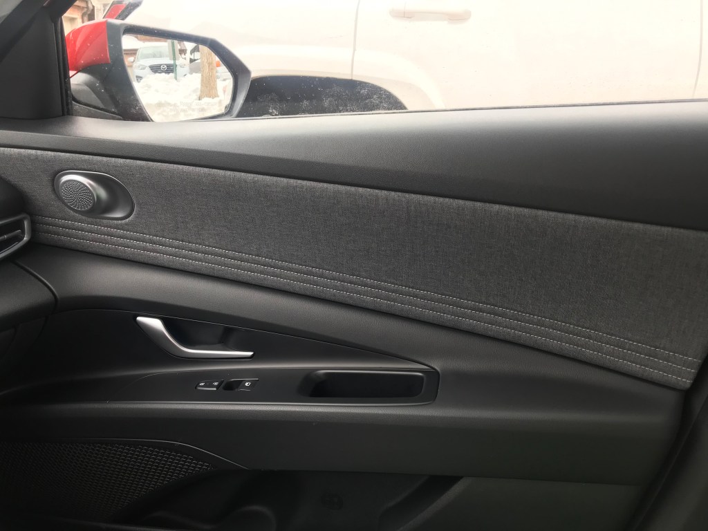 2021 Hyundai Elantra tweed inserts on the door panel