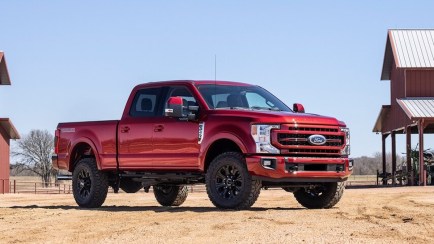 Ford F-250 and F-350 Super Duty Pickups Just Got a 12,000-lb Off-Road Option