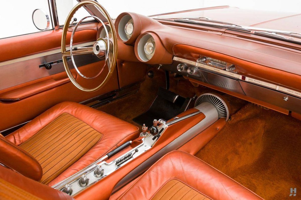 Chrysler Turbine Car interior