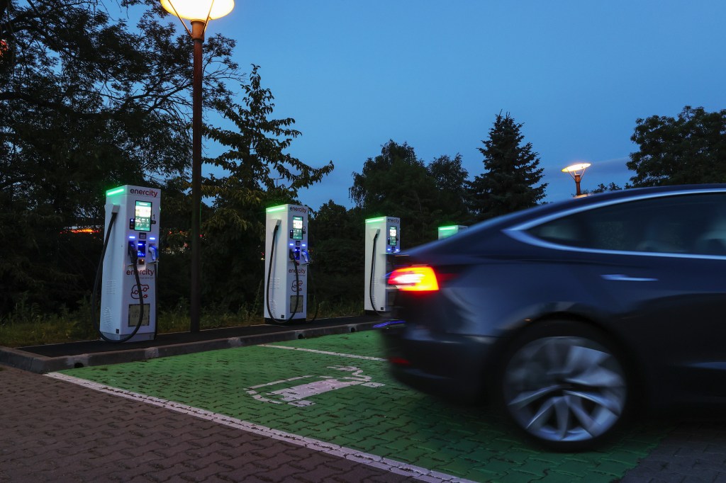 Enercity AG Electric Vehicle Charge Site as Germany Boost Green Energy Infrastructure