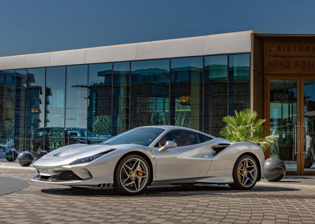 Brand New 350 000 Ferrari F8 Tributo Ends Up Destroyed After Six Hours Of Ownership Motorbiscuit Todayprimenews