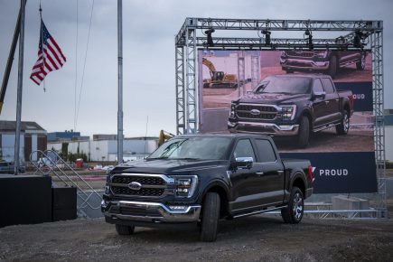 The 2021 Ford F-150 Has Ram and Chevy Beat in This Colorful Metric