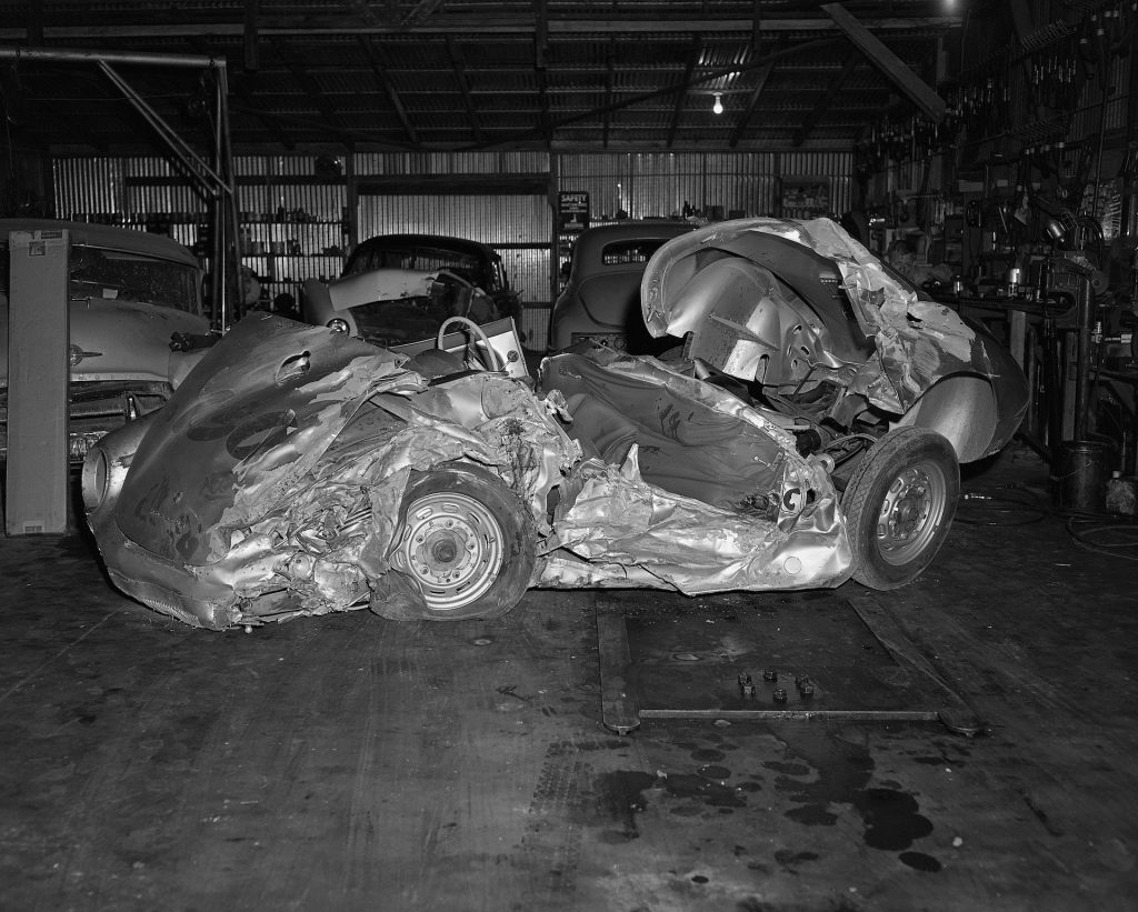 An image of a silver Porsche 550 Spyder owned by famous actor James Dean.