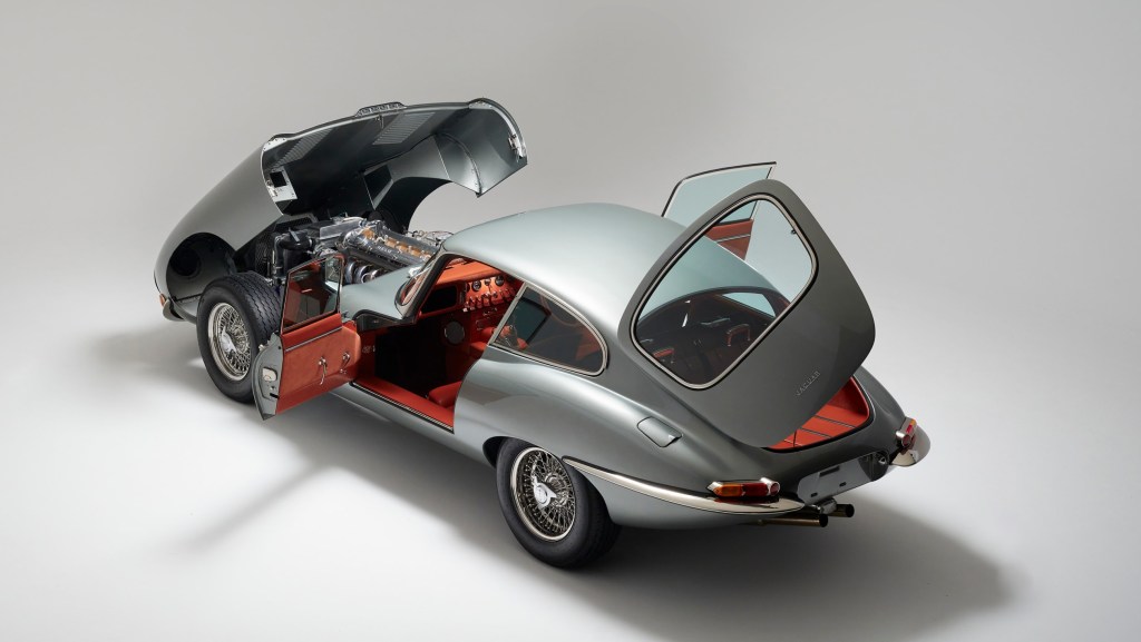 rear 3/4 view of Helm Jaguar opened up