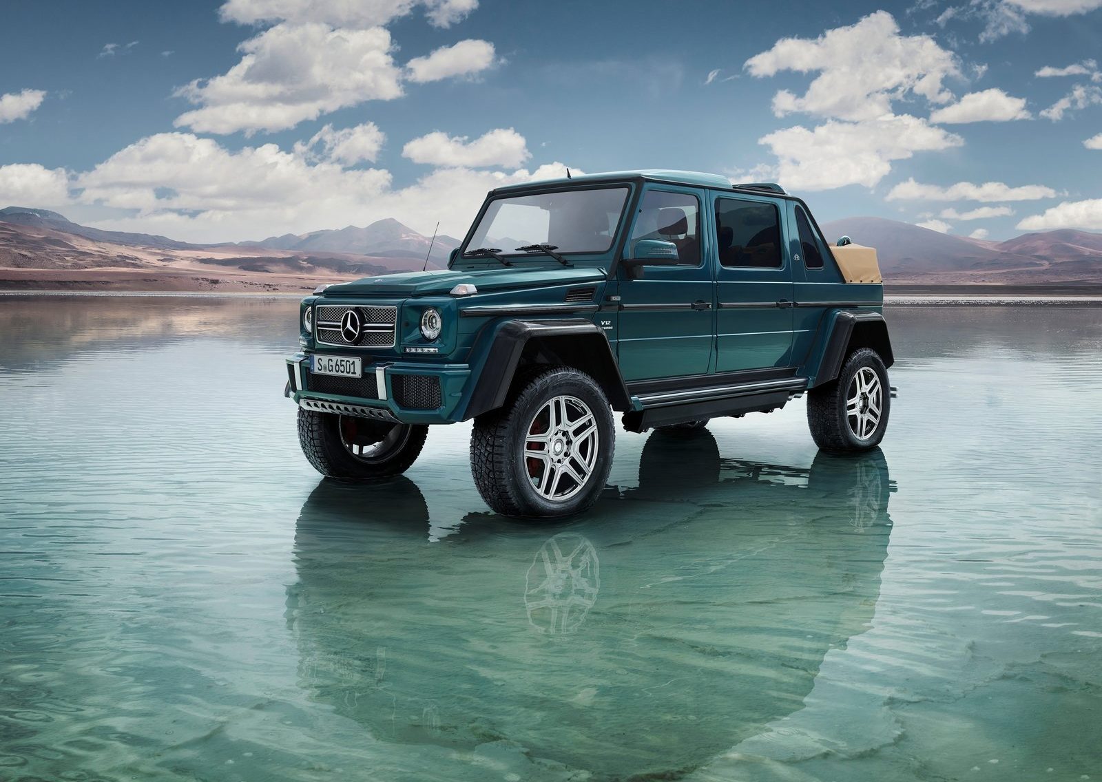 An image of a Mercedes-Benz G650 parked outdoors.