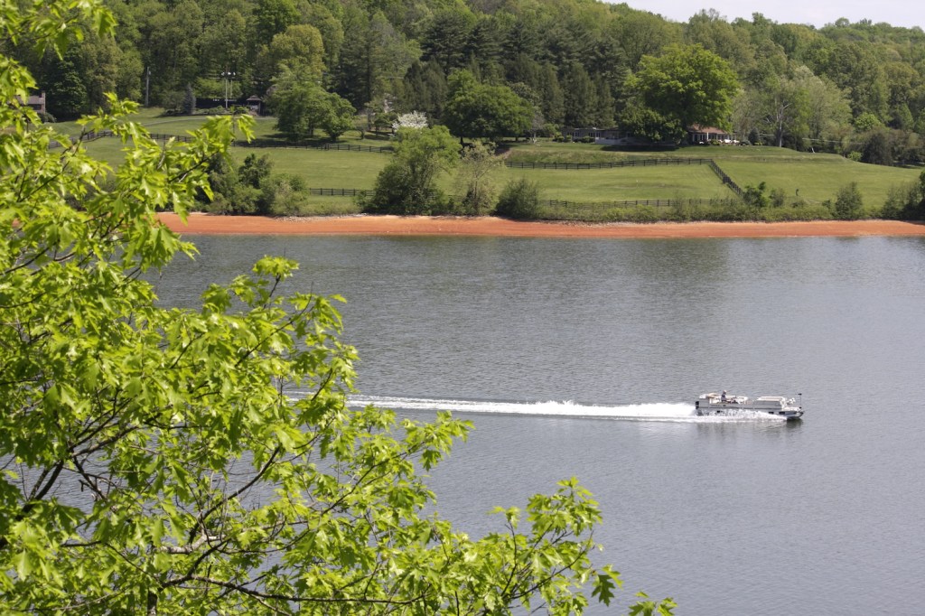 A pontoon boat on Boone Lake.