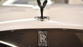 emblem on a 2019 Rolls Royce Wraith