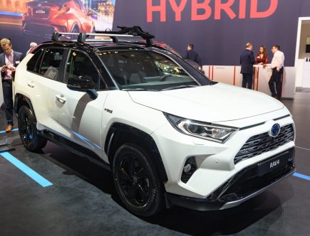 Does the 2021 Toyota RAV4 Have a Panoramic Sunroof?