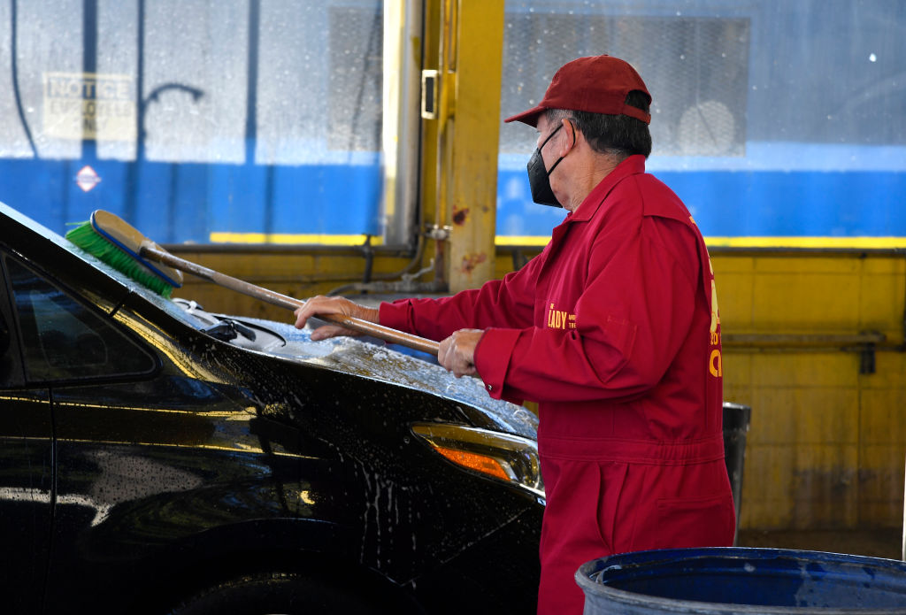 Car Detailing 101 Spray Wax Versus Paste Wax