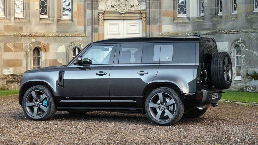 Land Rover Defender 110 V8 in profile