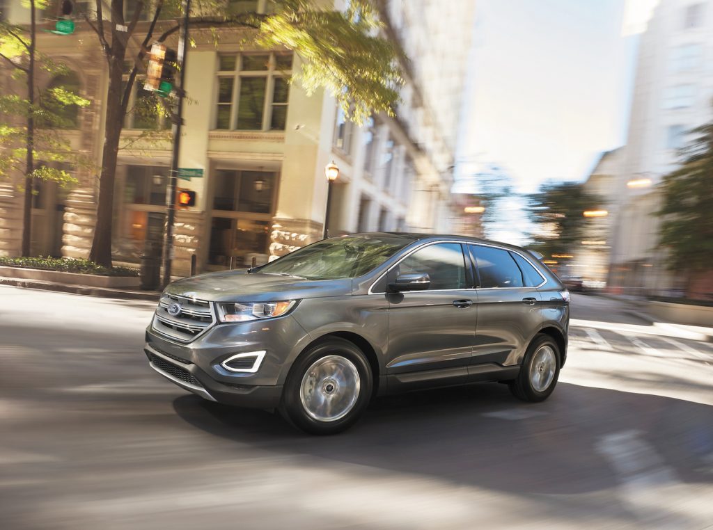 2017 Ford Edge rounding a corner