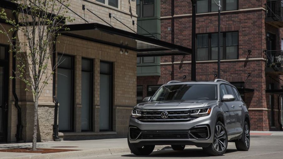 The 2021 Volkswagen Atlas parked in the city