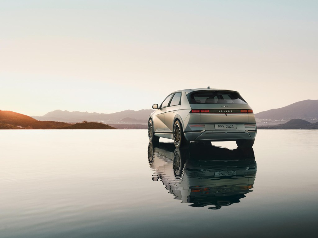 2022 Hyundai Ioniq 5 rear 3/4 view