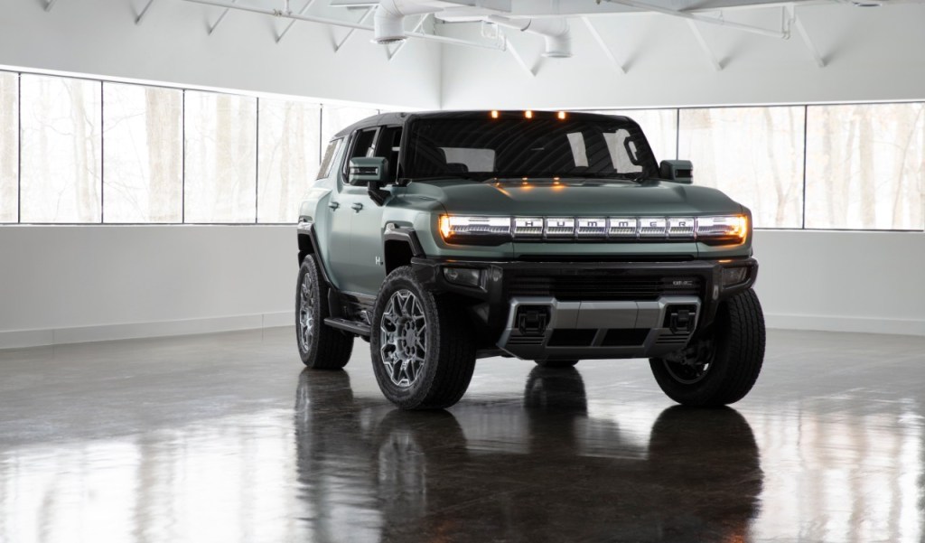 GMC HUMMER EV SUV completes the HUMMER EV family and feature