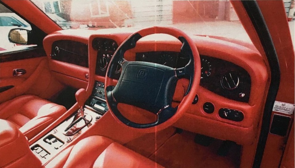 An image of a secret Bentley Dominator outdoors.