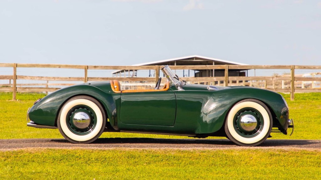 Custom 1939 Ford Roadster in green