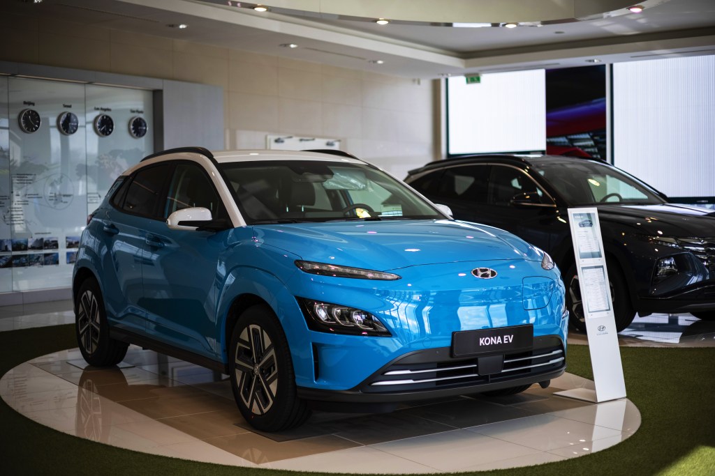 A blue 2021 Hyundai Kona EV