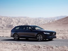 The Major Problem With the 2021 Volvo V90 R-Design Is That It’s Not Practical