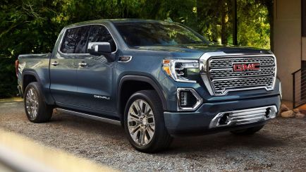 The 2022 GMC Sierra Just Gained V8 Power