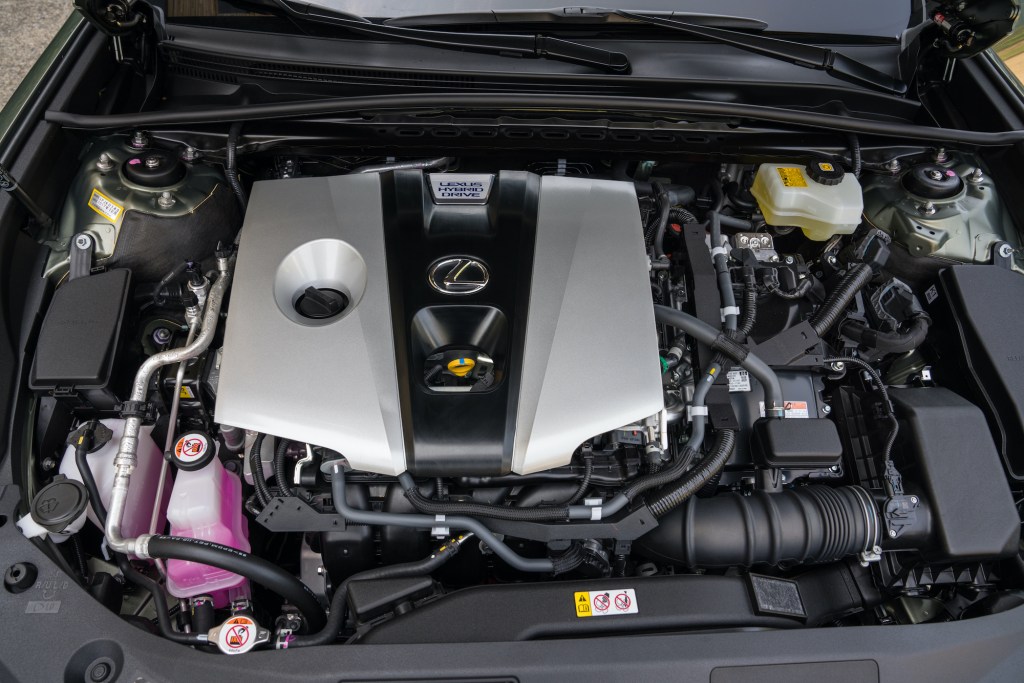2021 Lexus ES 300h Engine 